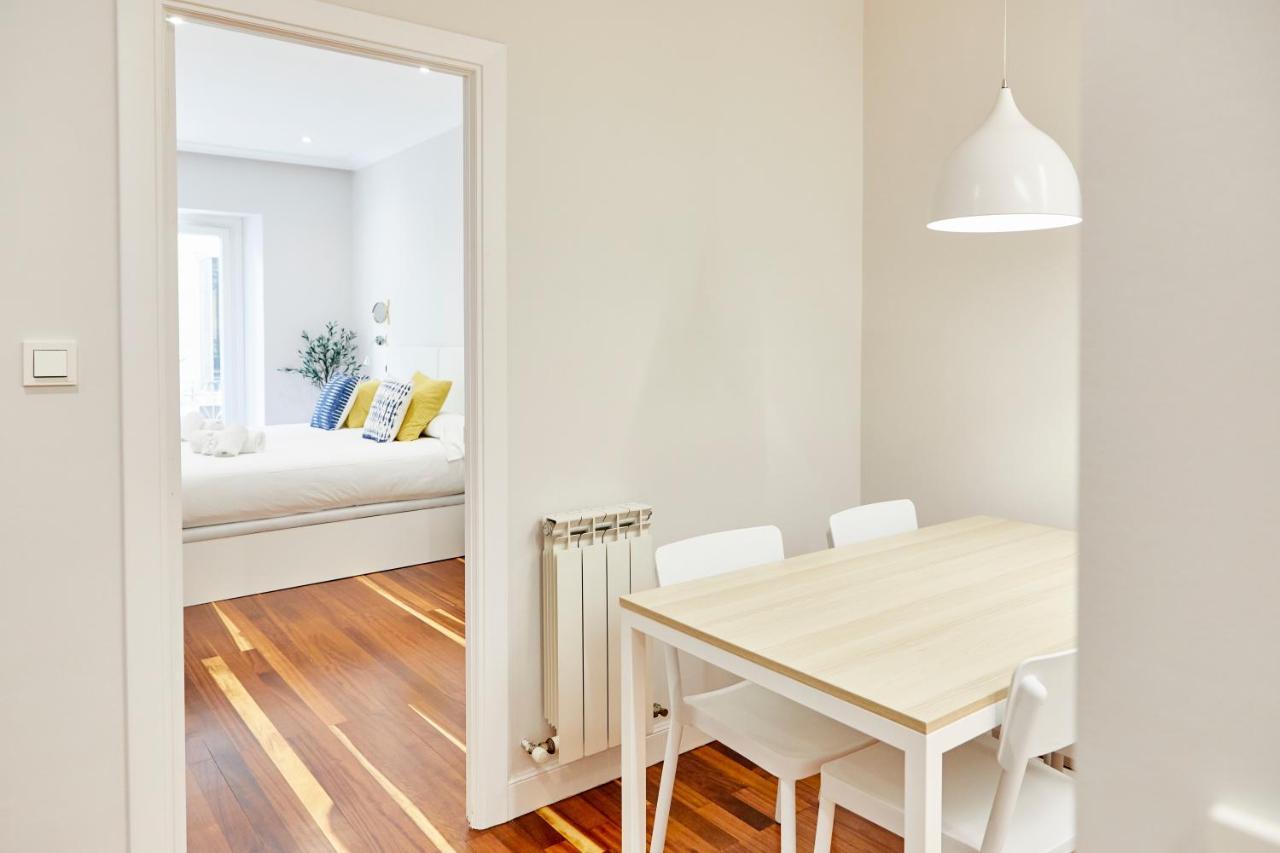 San Martin Apartment By Basque Homes Сан Себастиан Екстериор снимка