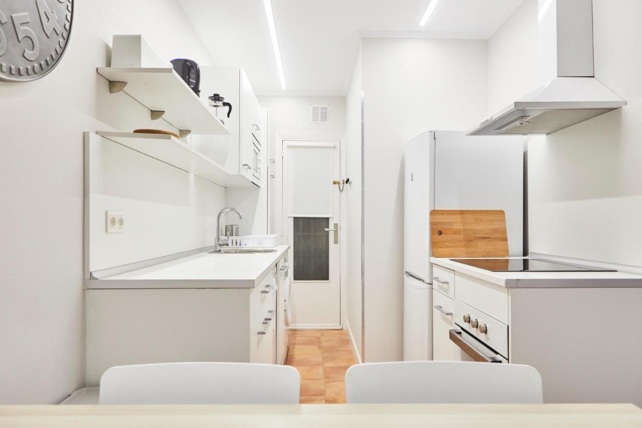 San Martin Apartment By Basque Homes Сан Себастиан Екстериор снимка