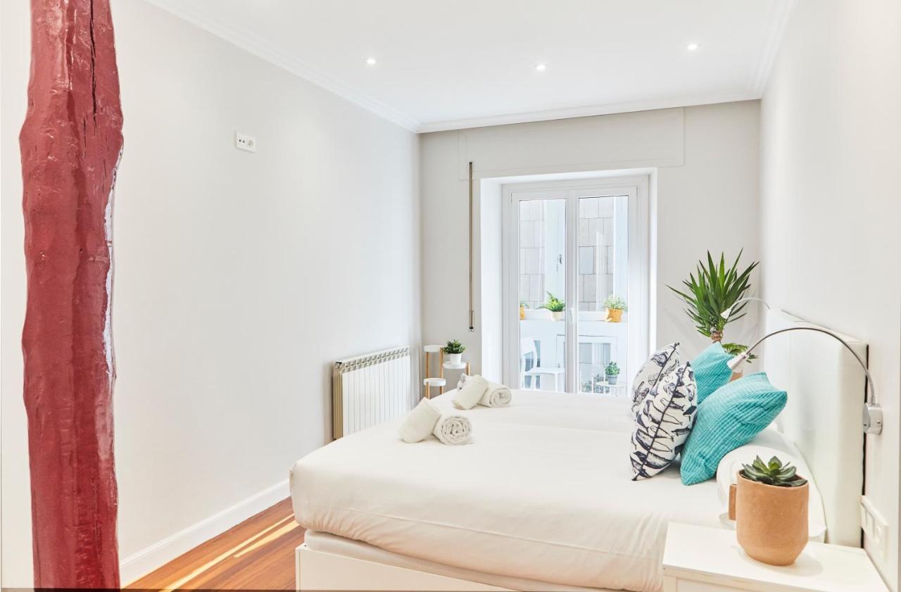 San Martin Apartment By Basque Homes Сан Себастиан Екстериор снимка